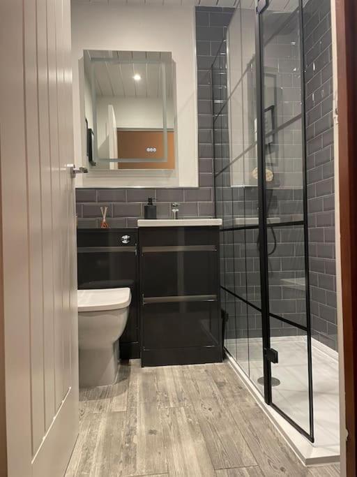 Nevis Apartment Located In Fort William Centre Bagian luar foto