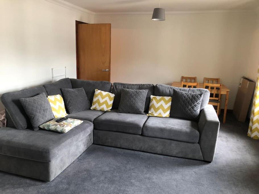 Nevis Apartment Located In Fort William Centre Bagian luar foto